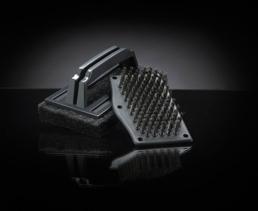 Replacement Brush Head | PRO Series Grill Brush | Bonus Abrasive Scrubber | Easy Fit | Stainless Steel Grill Accessory | Ember BBQ Co UK