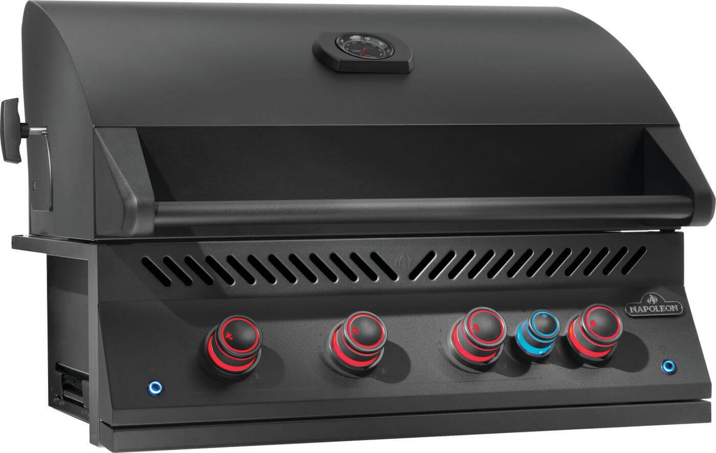 Built-In 700 Series 32 Gas Grill | 4 Burner Gas Grill | Infrared Rear Rotisserie | Stainless Steel WAVE™ Grids | Outdoor Kitchen UK | Ember BBQ Co