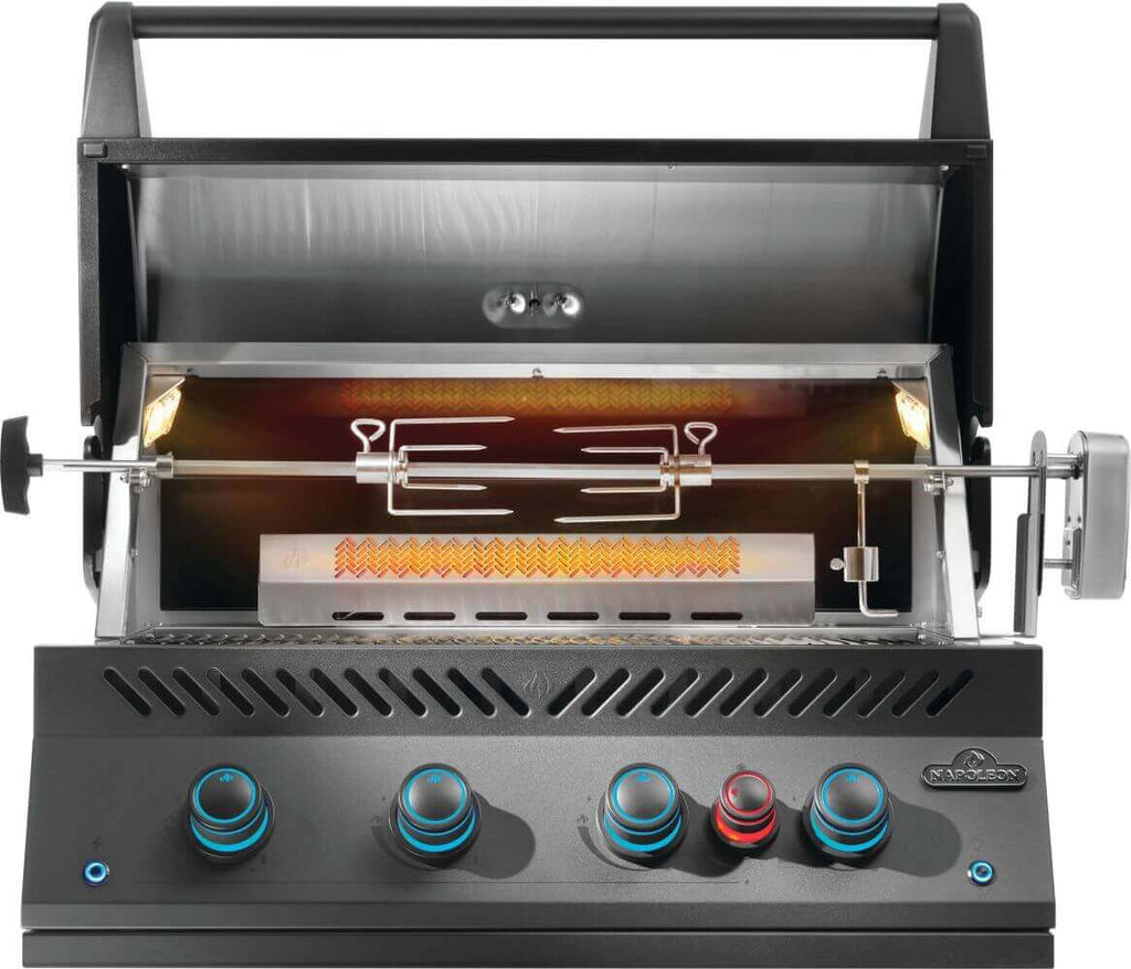 Built-In 700 Series 32 Gas Grill | 4 Burner Gas Grill | Infrared Rear Rotisserie | Stainless Steel WAVE™ Grids | Outdoor Kitchen UK | Ember BBQ Co