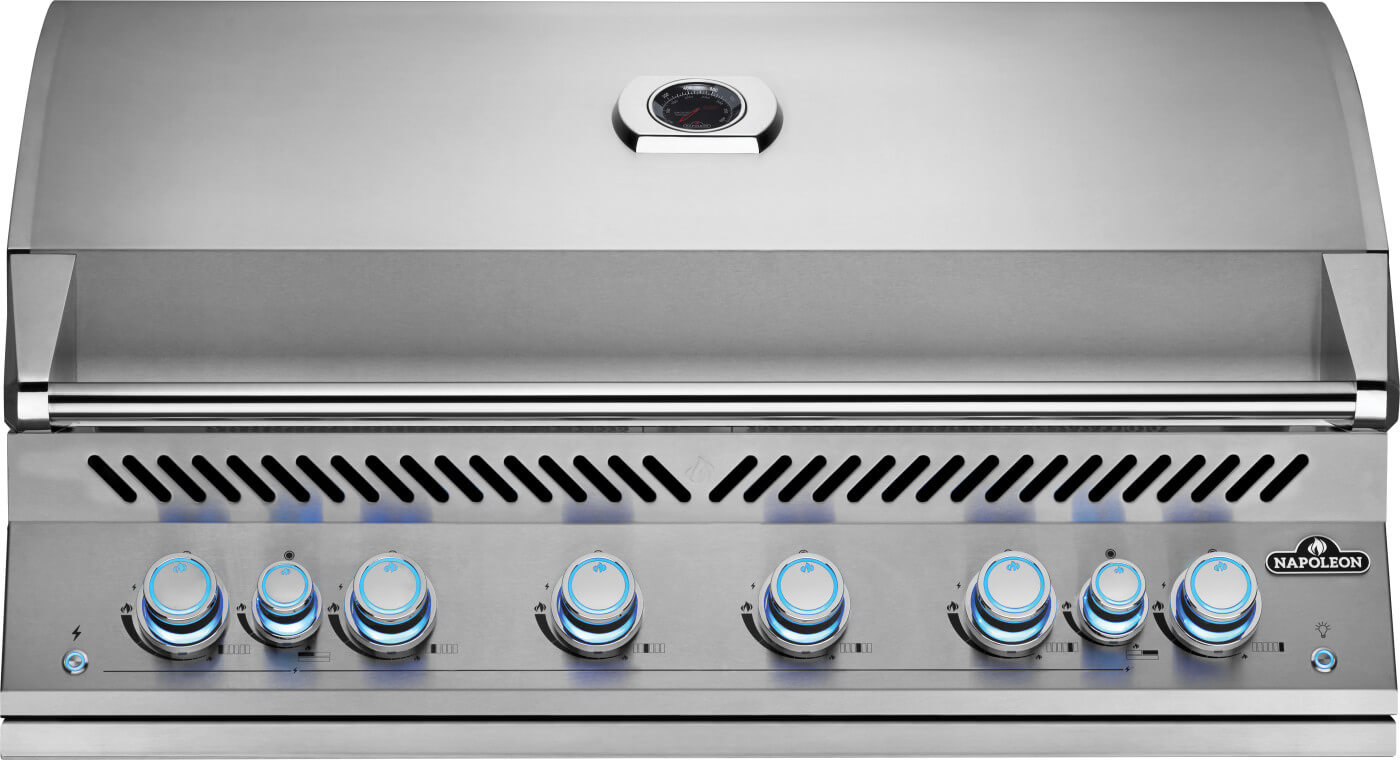 Built-In 700 Series 44 Gas Grill | 6 Burner Gas Grill | Infrared Rear Rotisserie | Stainless Steel WAVE™ Grids | Outdoor Kitchen UK | Ember BBQ Co