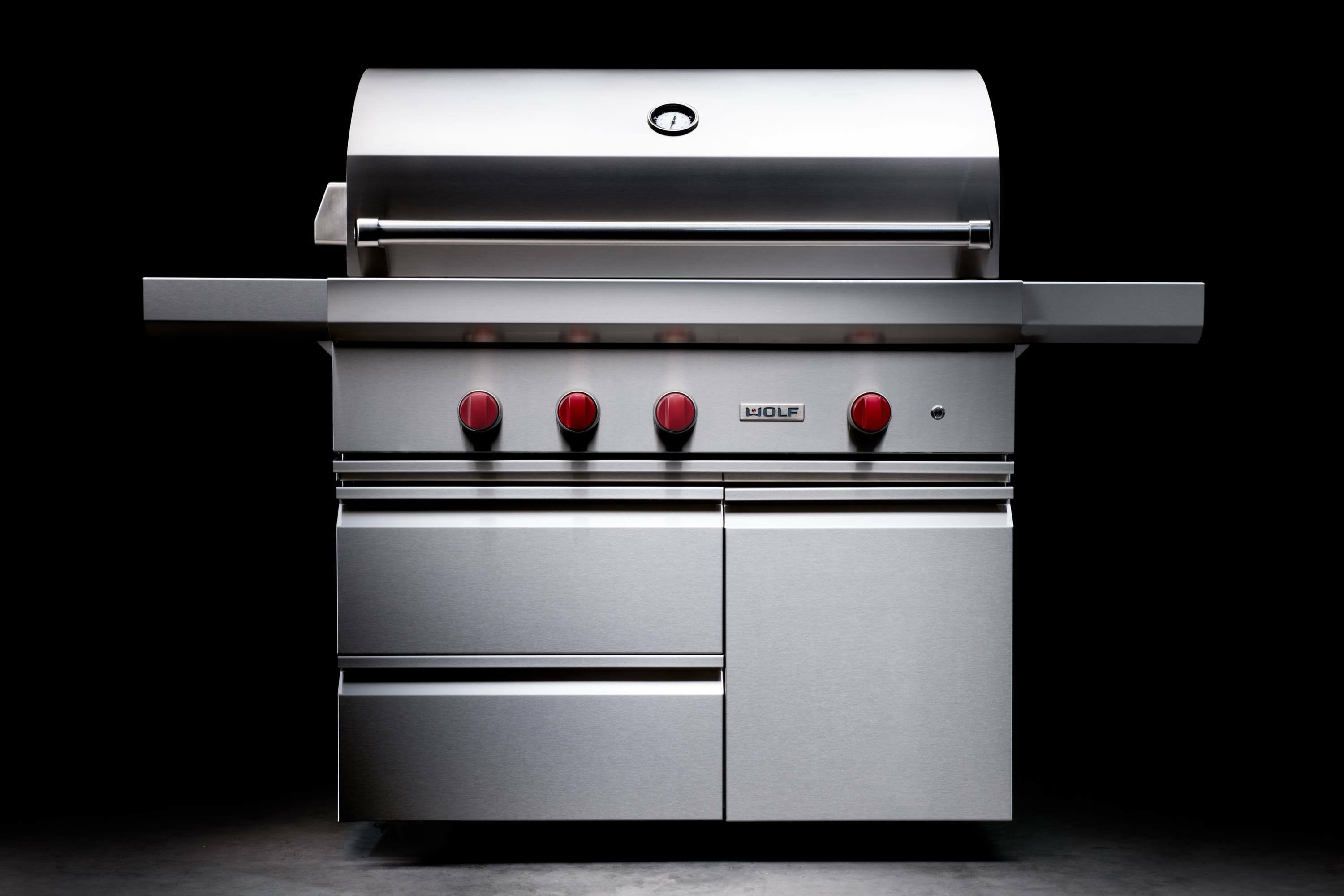Wolf Outdoor Gas Barbecue Freestanding - ICBOG36C / ICBOG36C-LP