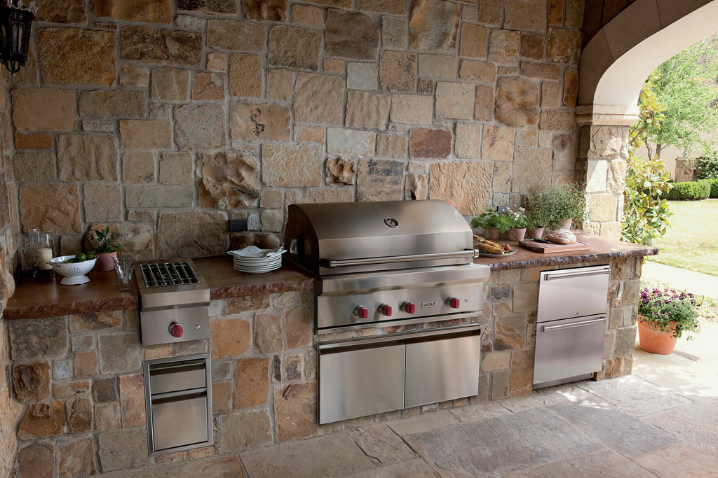 Wolf Built-In Gas Barbecue 107cm - ICBOG42 / ICBOG42-LP