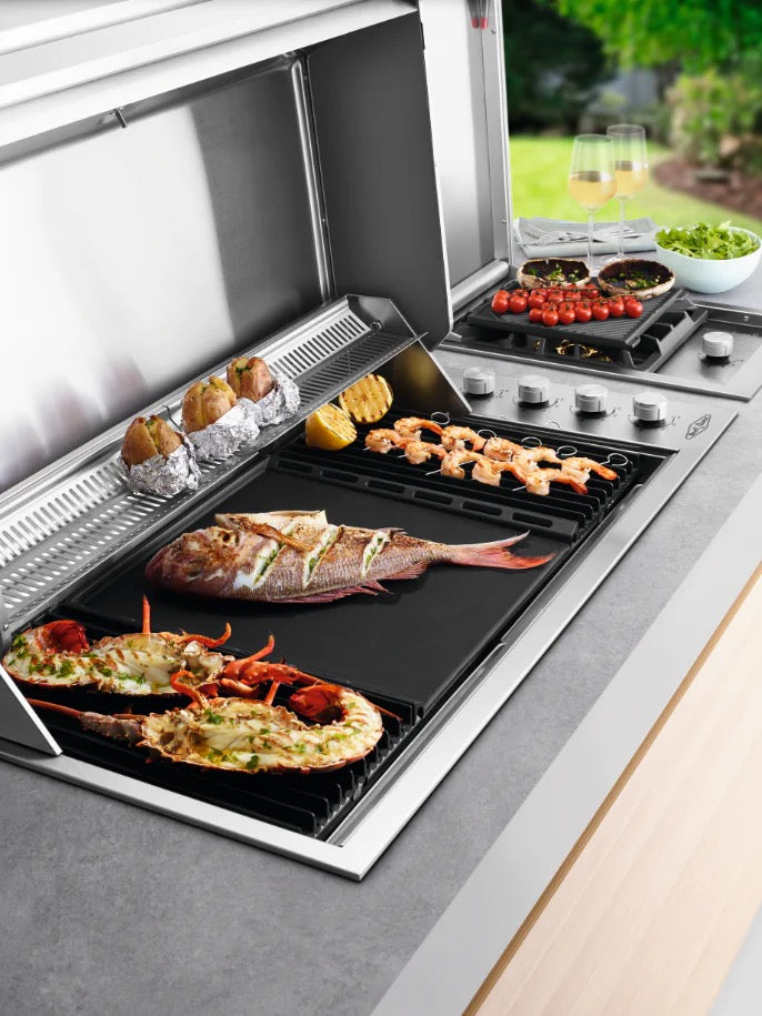 BeefEater Signature Proline Series - 6 Burner Roaster Built-In BBQ