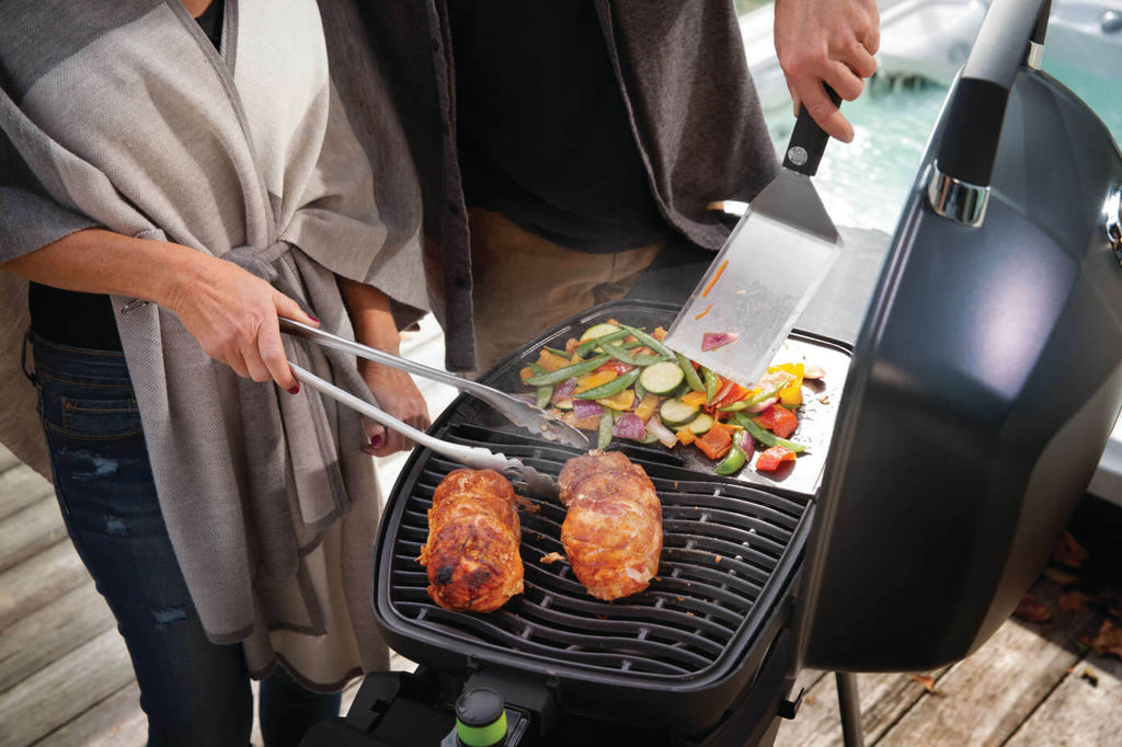 TravelQ PRO285E | Portable Electric Grill | 1 Burner | WAVE Cast Iron Grids | Cast Aluminum Lid | Ember BBQ Co UK