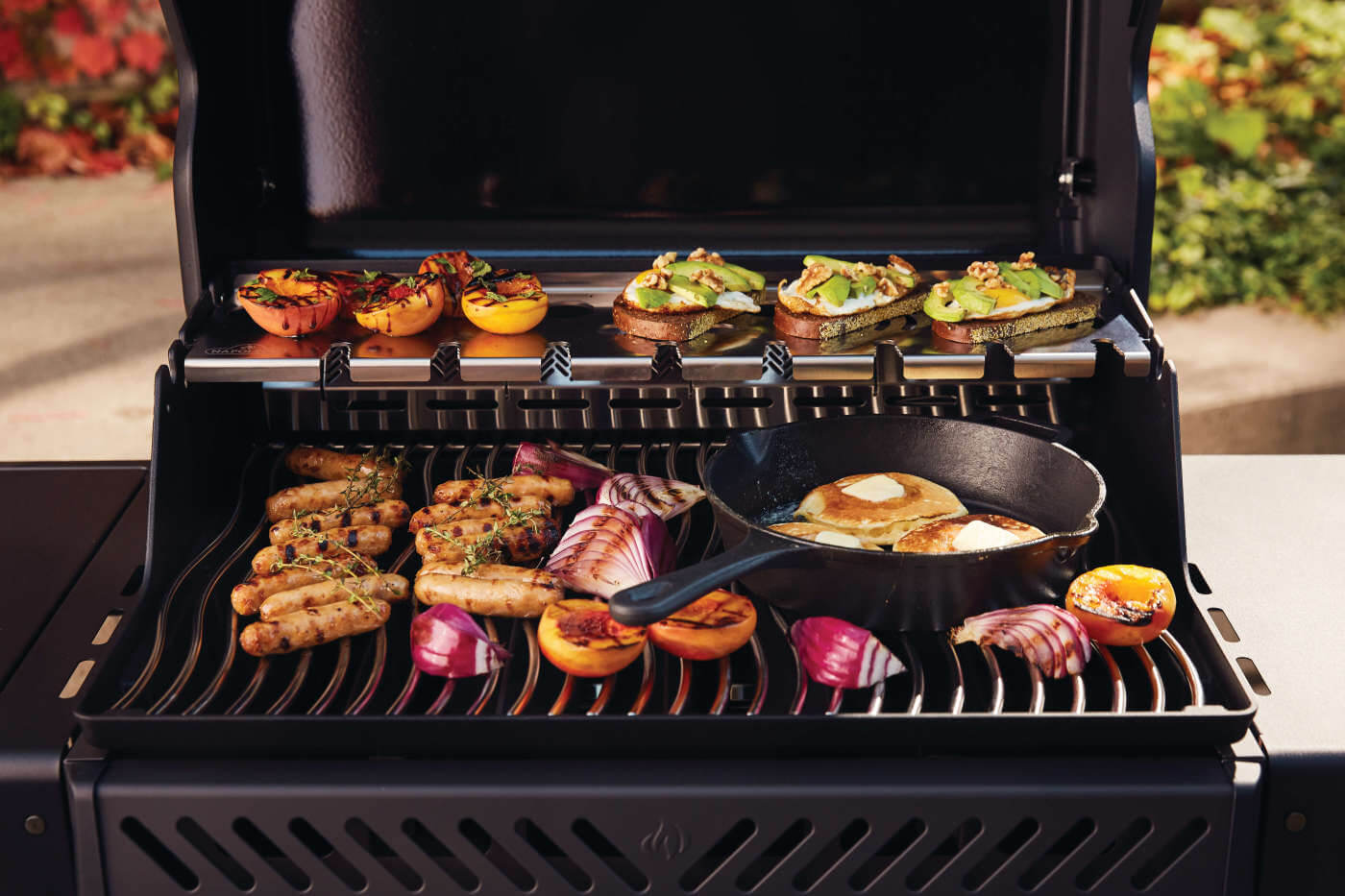 Napoleon Phantom Rogue RSE425 RSIB Gas BBQ