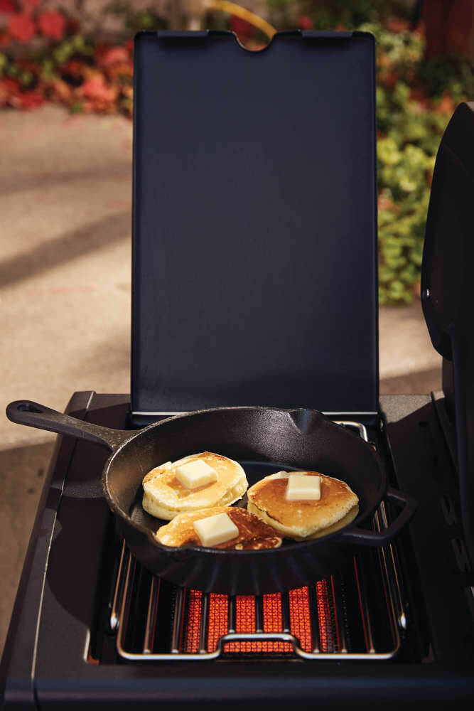Napoleon Phantom Rogue RSE425 RSIB Gas BBQ